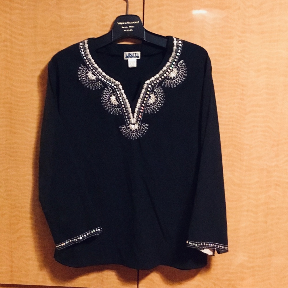 Uniti Casual beaded India tunic top
